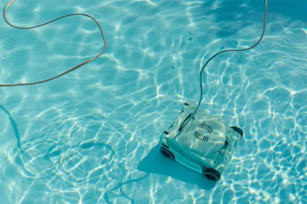 How Does A Pool Vacuum Work- Why You Need One and How to Use