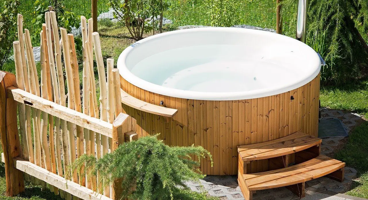 ultimate-hot-tub-maintenance-guide-proper-hot-tub-care-schedule