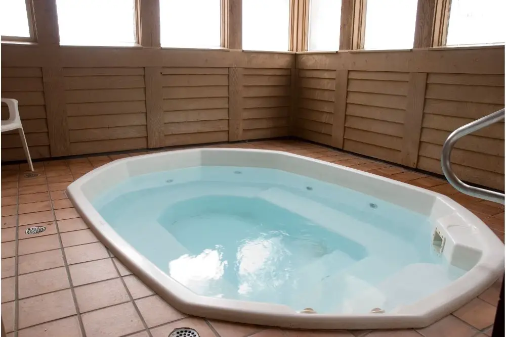 How To Clean A Hot Tub